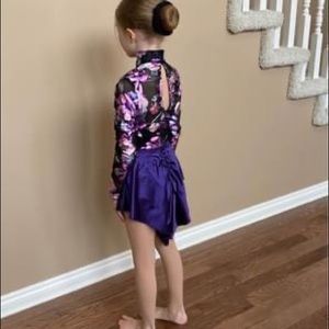 Girls Lyrical costume 8/9